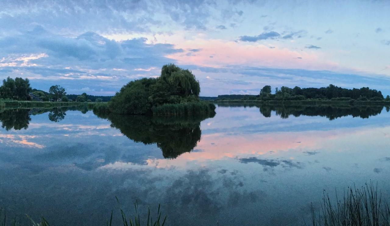 Artistiek Vakantiehuisje Хульст Экстерьер фото